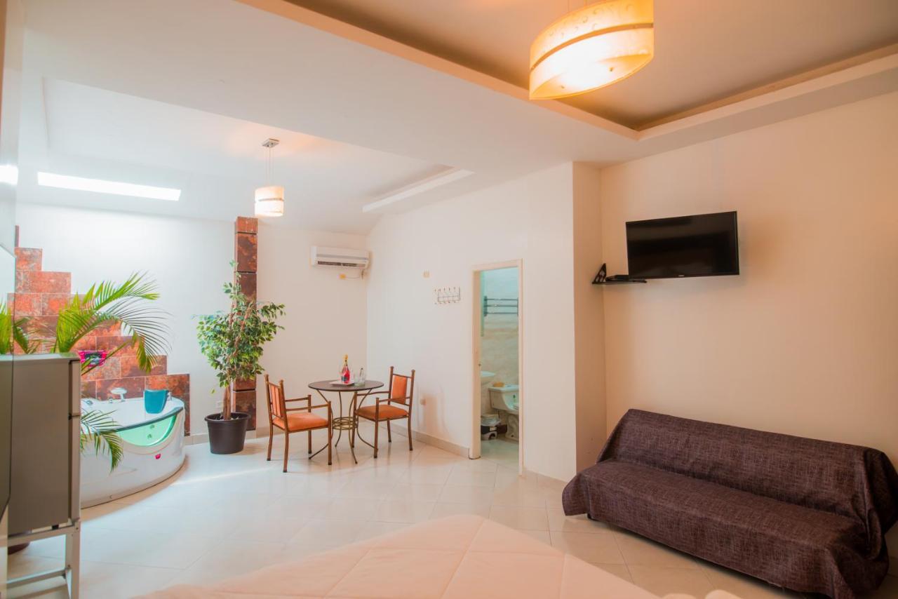 Hotel Presidente Beach Salinas Салинас Экстерьер фото