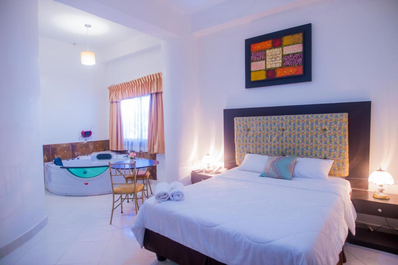 Hotel Presidente Beach Salinas Салинас Экстерьер фото